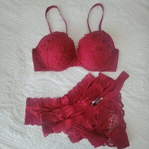 Victoria's Secret Very Sexy Bra & 3 Panties Set